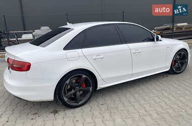 Седан Audi A4 2013 в 