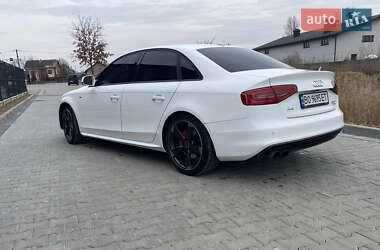 Седан Audi A4 2013 в 
