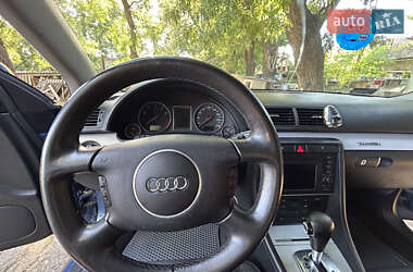 Седан Audi A4 2002 в 