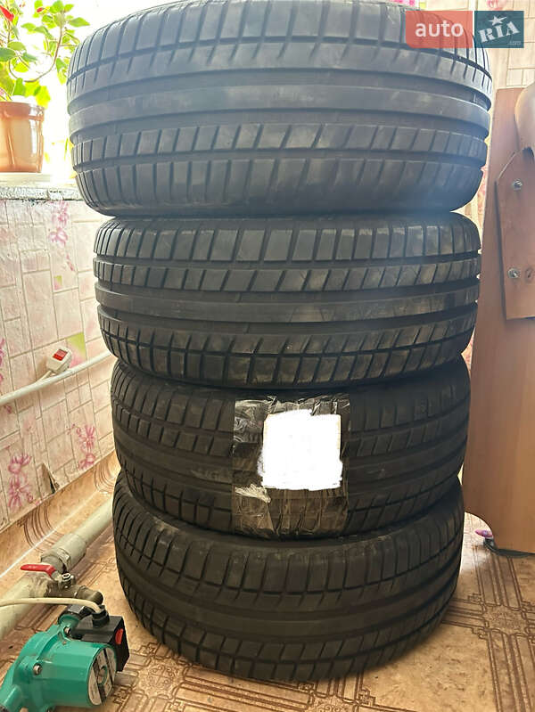 Седан Audi A4 2002 в Одессе