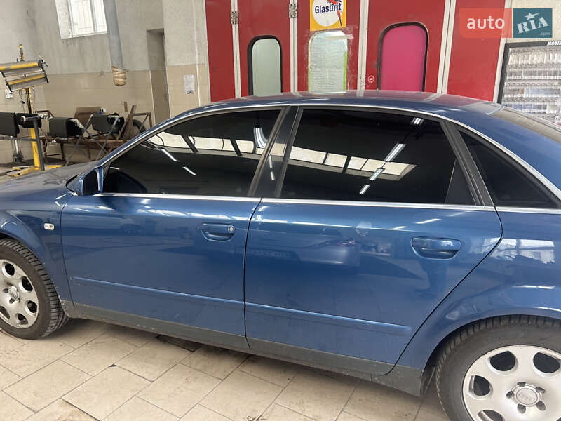 Седан Audi A4 2002 в Одессе