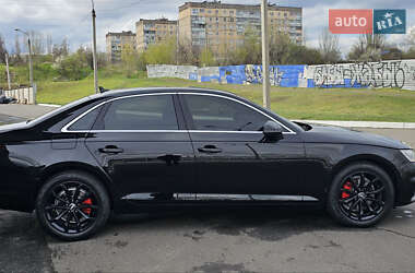 Седан Audi A4 2018 в Кривом Роге