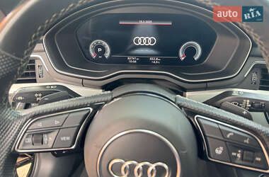 Седан Audi A4 2021 в 