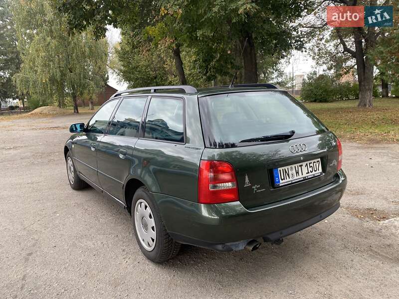 Универсал Audi A4 1999 в Лебедине