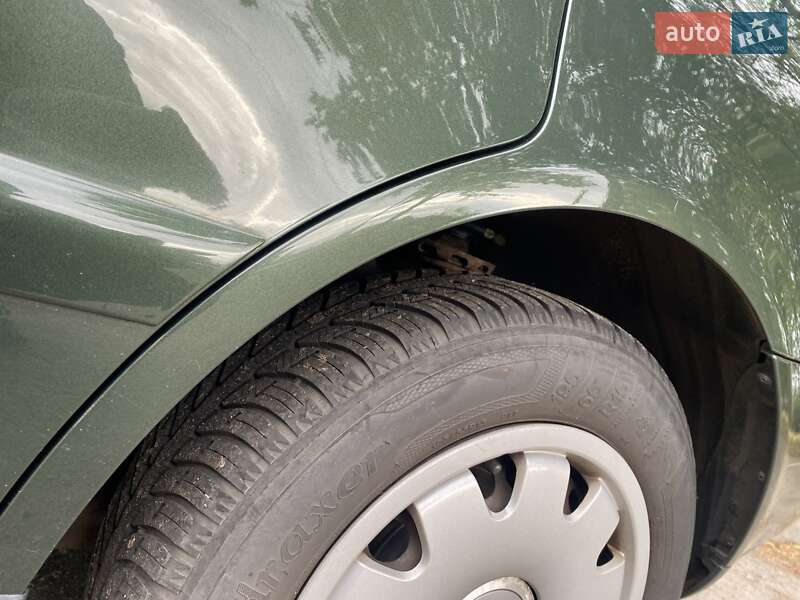 Универсал Audi A4 1999 в Лебедине