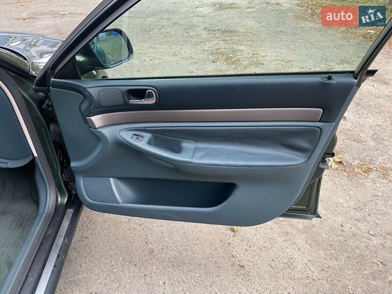 Универсал Audi A4 1999 в Лебедине