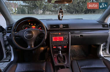 Седан Audi A4 2004 в 