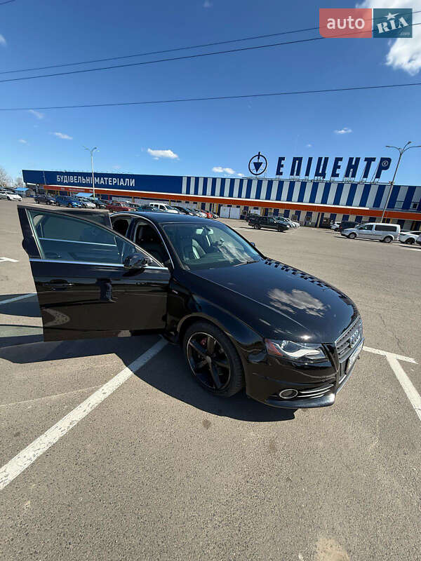 Седан Audi A4 2011 в Луцке