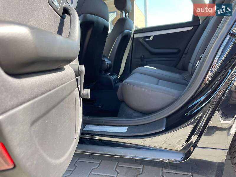 Універсал Audi A4 2006 в Рокитному