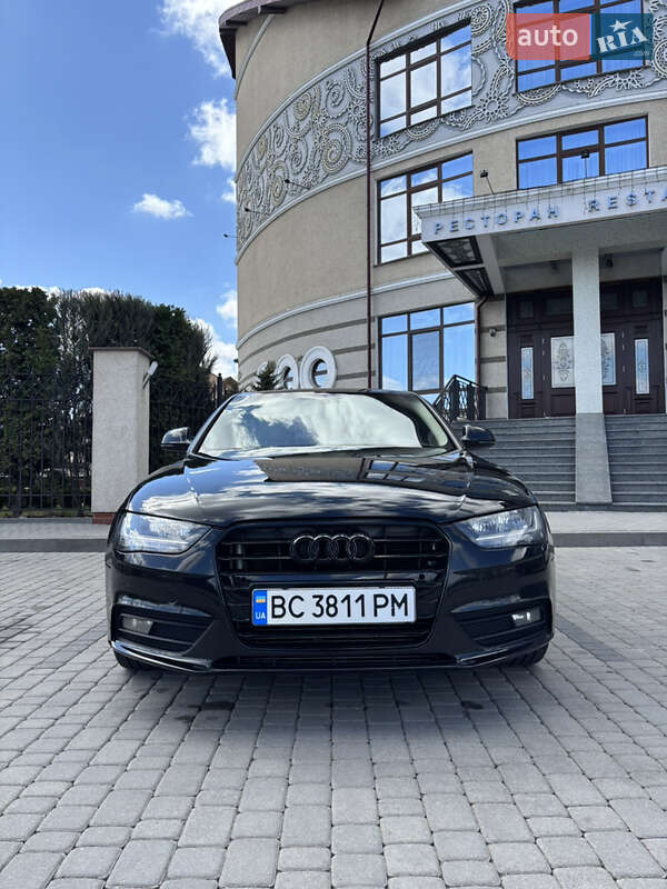 Седан Audi A4 2013 в 