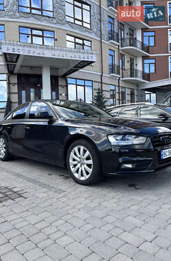 Седан Audi A4 2013 в 
