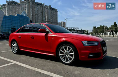 Седан Audi A4 2015 в 