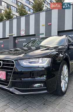 Седан Audi A4 2015 в 