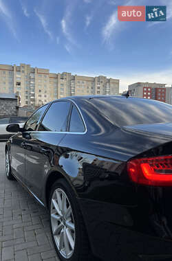 Седан Audi A4 2015 в 