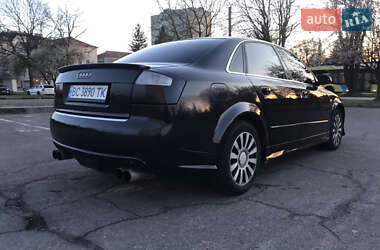 Седан Audi A4 2004 в 