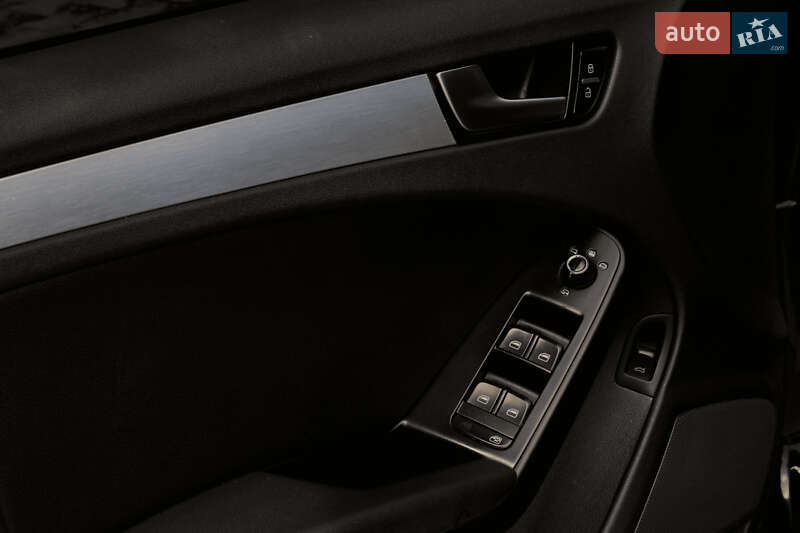 Седан Audi A4 2009 в Черновцах