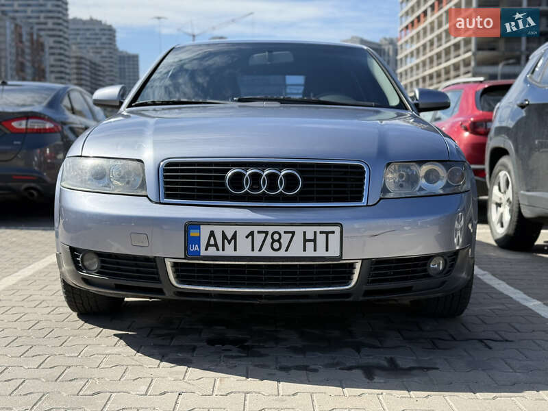 Седан Audi A4 2003 в Киеве
