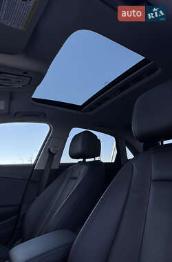 Седан Audi A4 2016 в 