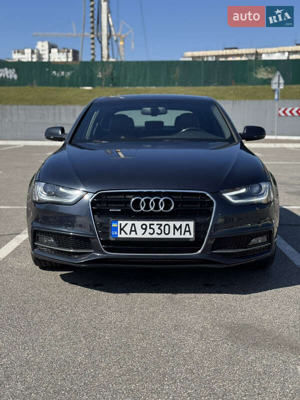 Седан Audi A4 2013 в 