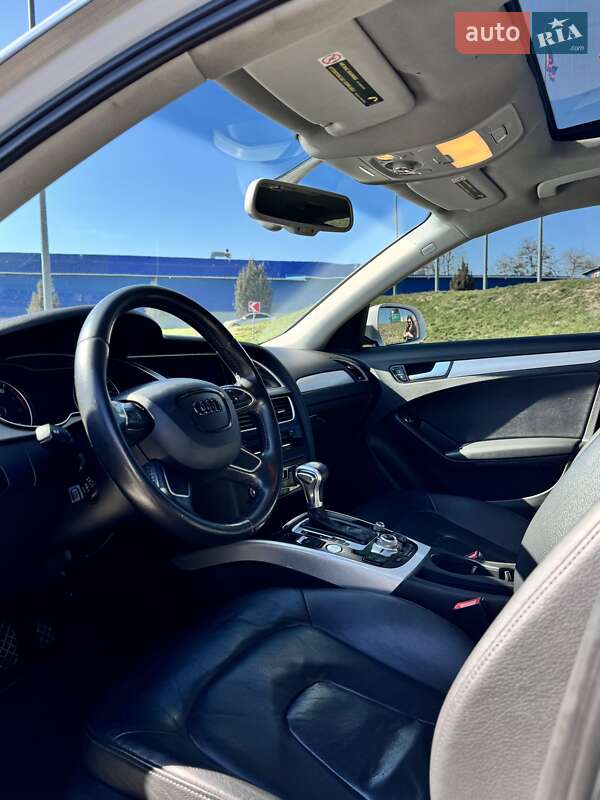 Седан Audi A4 2013 в Виннице