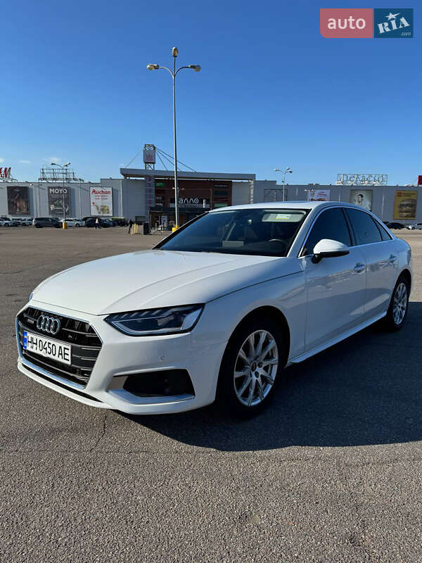 Audi A4 2021