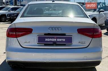 Седан Audi A4 2014 в 