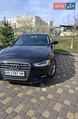 Седан Audi A4 2012 в 