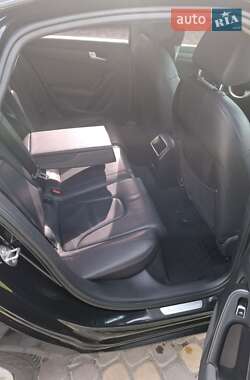Седан Audi A4 2012 в 