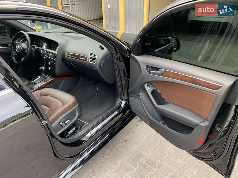 Седан Audi A4 2013 в Хмельницькому