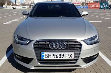 Седан Audi A4 2012 в 