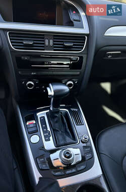 Седан Audi A4 2015 в 