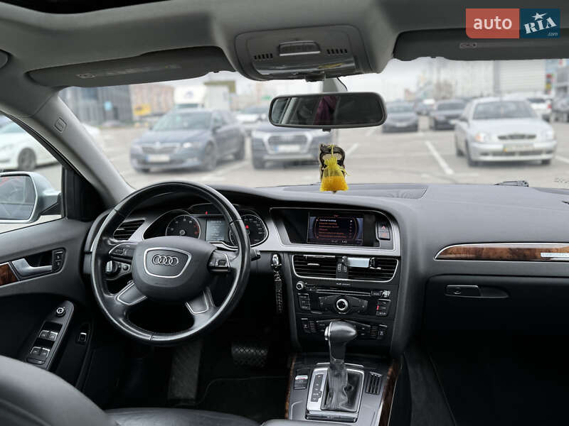 Седан Audi A4 2013 в Киеве