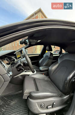Седан Audi A4 2010 в 