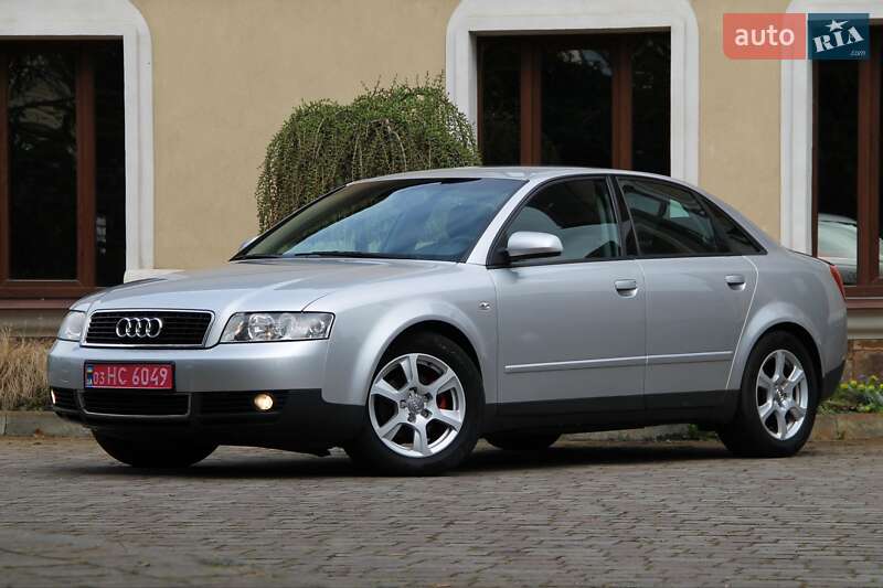 Седан Audi A4 2003 в 