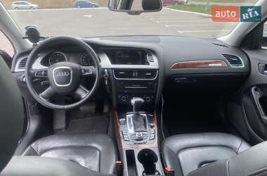 Седан Audi A4 2012 в Луцке