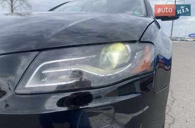Седан Audi A4 2012 в Луцке