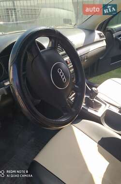 Седан Audi A4 2001 в 