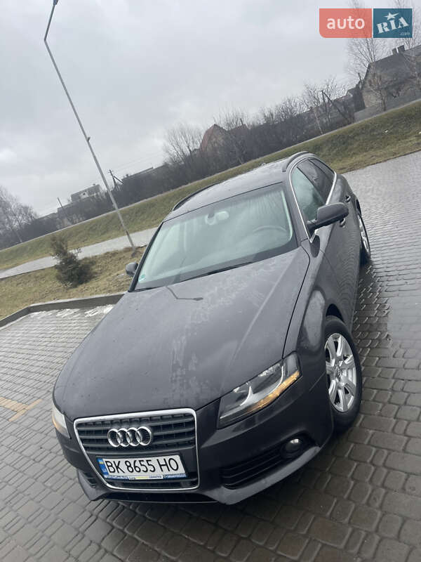 Универсал Audi A4 2011 в Костополе