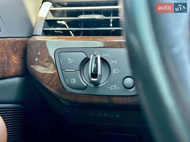 Седан Audi A4 2016 в Харькове