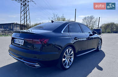 Седан Audi A4 2021 в 