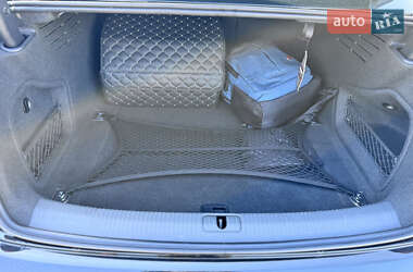 Седан Audi A4 2021 в 