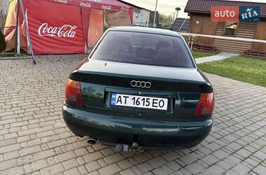 Седан Audi A4 1995 в Ивано-Франковске