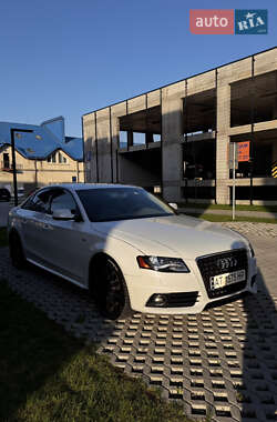 Седан Audi A4 2012 в Ивано-Франковске