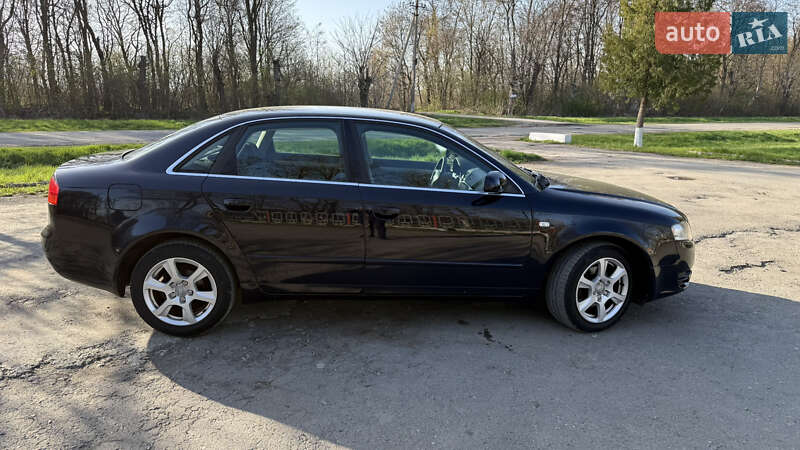 Седан Audi A4 2006 в Бучаче