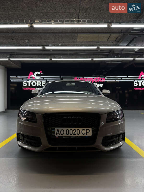 Седан Audi A4 2010 в Ужгороде