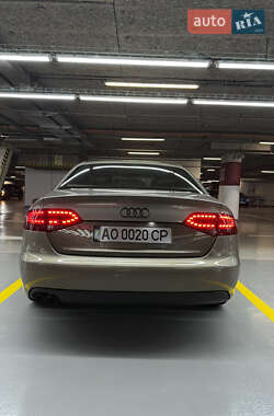 Седан Audi A4 2010 в Ужгороді