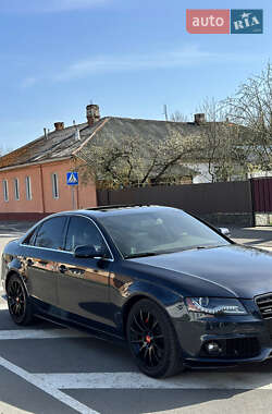 Седан Audi A4 2012 в 