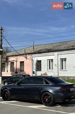 Седан Audi A4 2012 в 
