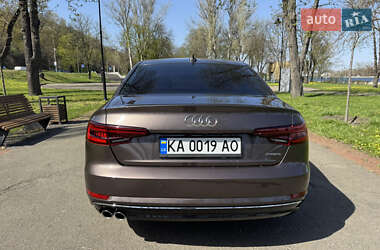 Седан Audi A4 2016 в 