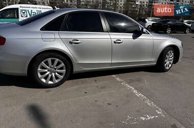 Седан Audi A4 2014 в 